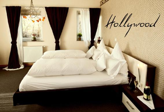 Hotel & Restaurant 4 Winden Windhagen Bagian luar foto